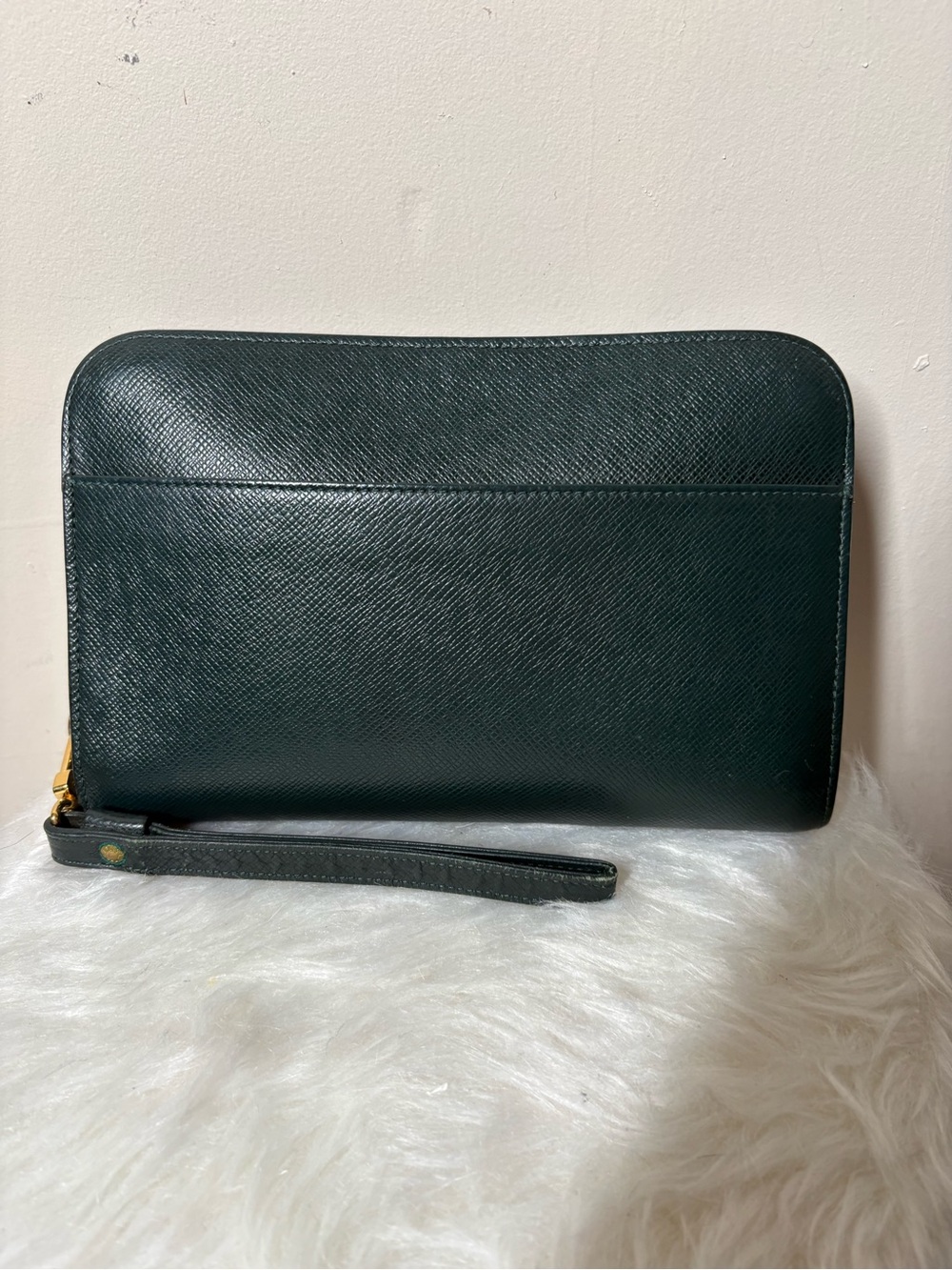 Louis Vuitton Green Taiga Leather Baikal Clutch Wrislet